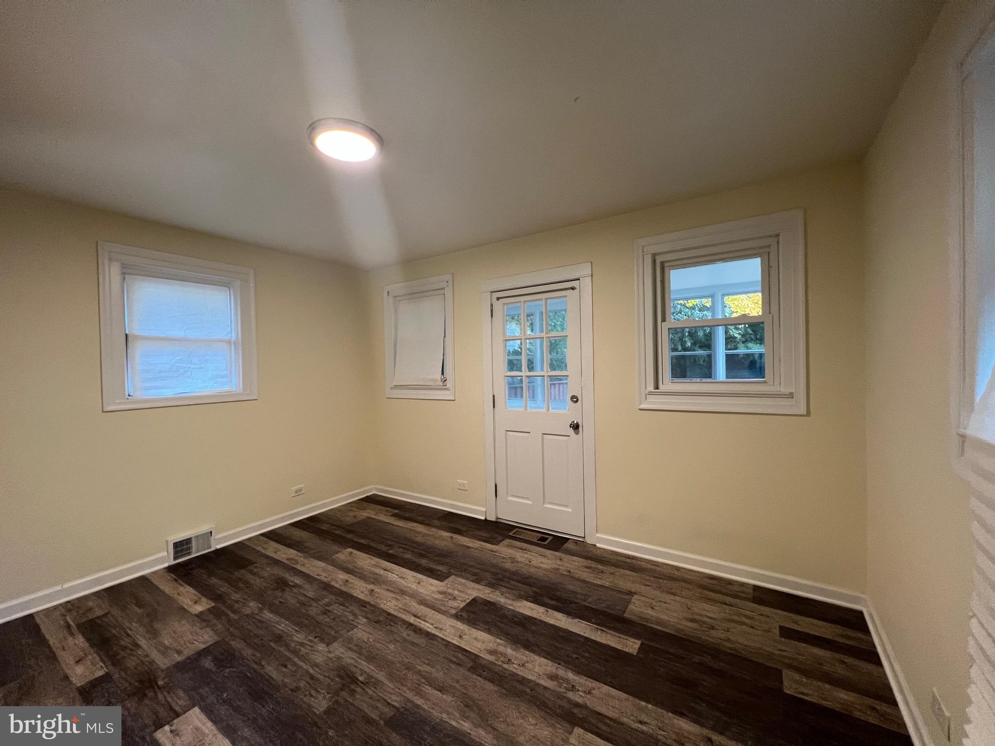 19 Holly Street Clementon, NJ 08021 - Photo 14 of 18