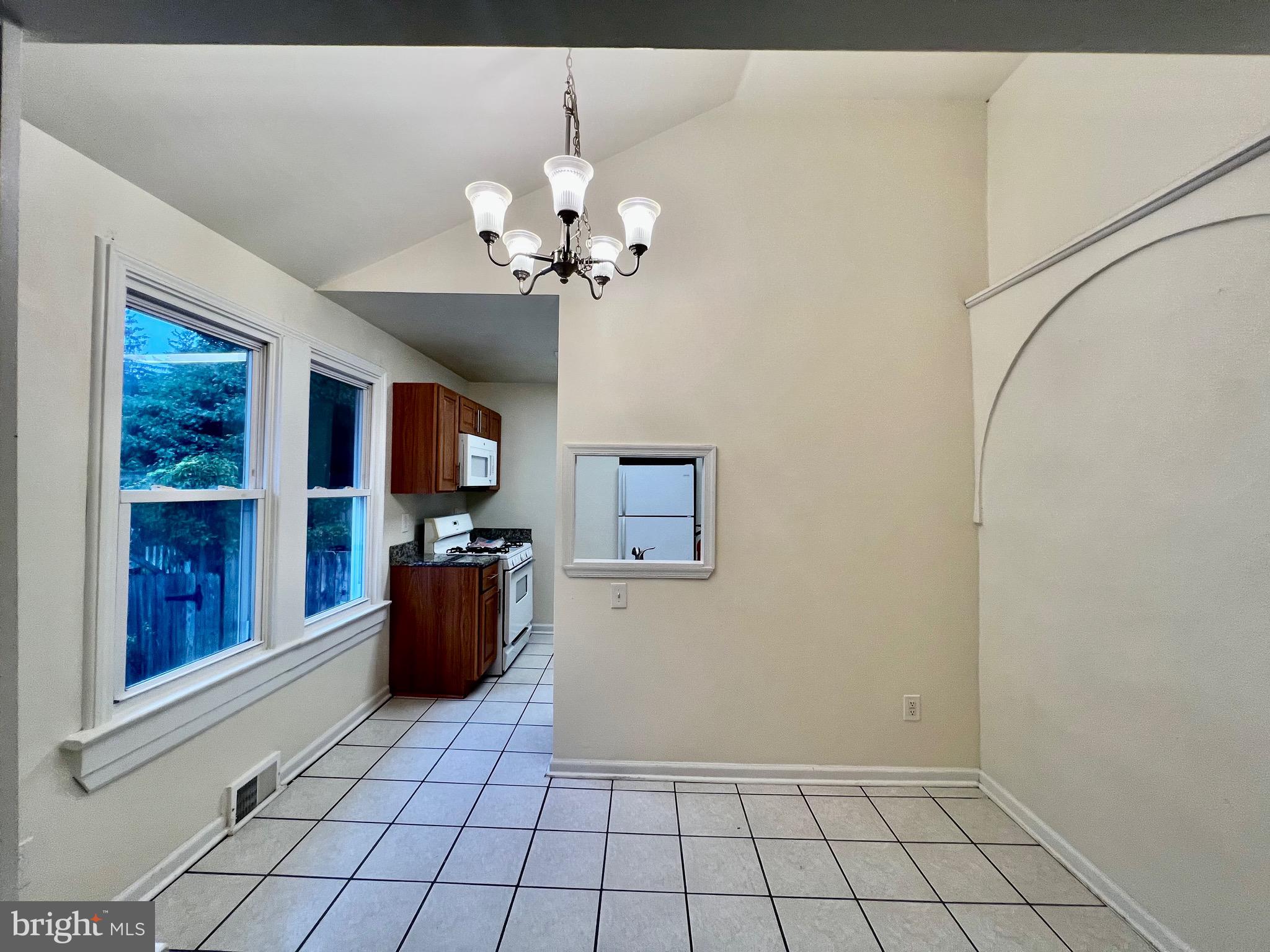 19 Holly Street Clementon, NJ 08021 - Photo 7 of 18