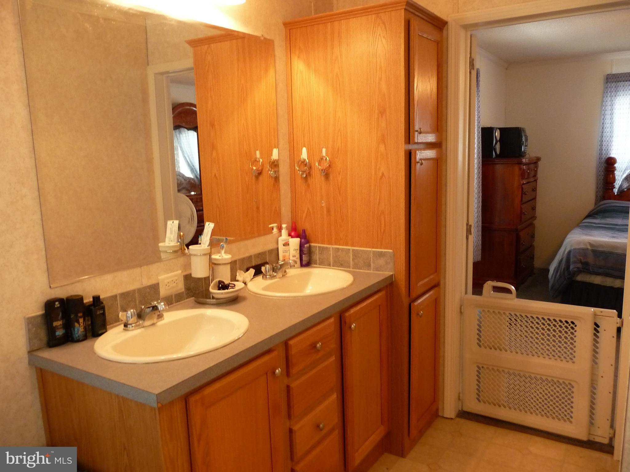 17026 Tysons Center Road Orange, VA 22960 - Photo 13 of 27 Bath (Master)