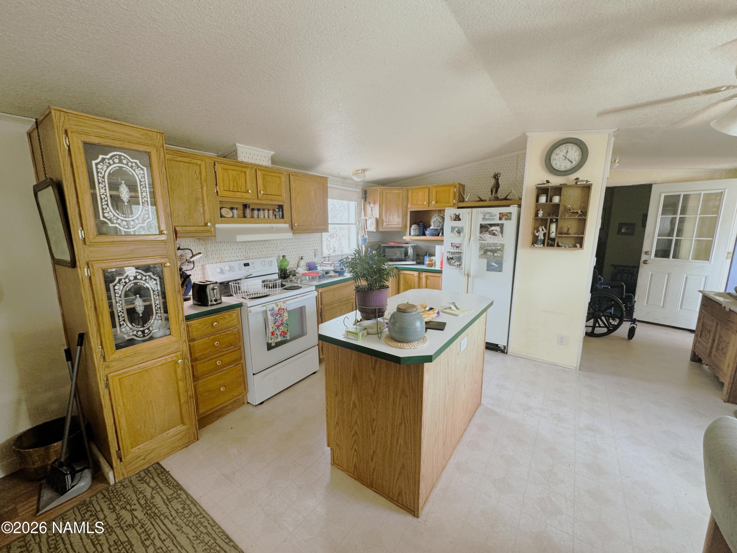 4399 Quarry Road Williams, AZ 86046 - Photo 4 of 13 kichen2