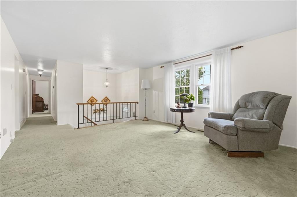 487 Tivoli Road Pittsburgh, PA 15239 - Photo 6 of 33 Gallery Image 6