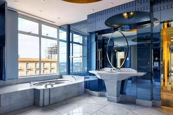 $5,000,000 | 2801 Turtle Creek Boulevard, Unit 8W, Dallas, TX 75219