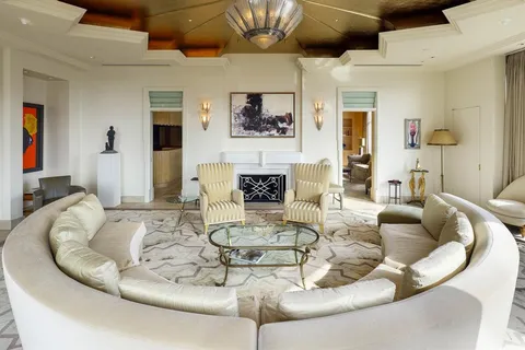 $5,000,000 | 2801 Turtle Creek Boulevard, Unit 8W, Dallas, TX 75219