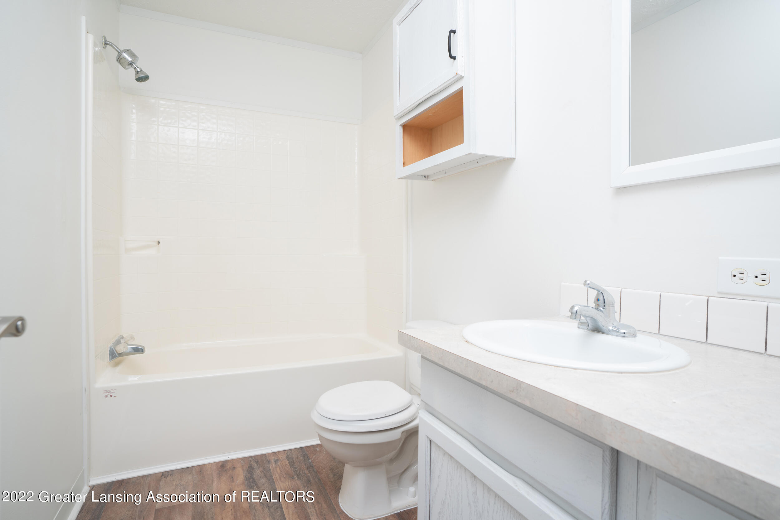 937 Pierce Road Lansing, MI 48910 - Photo 14 of 20 DSC05642