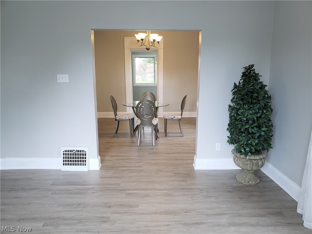420 Butler Avenue Akron, OH 44310 - Photo 4 of 27