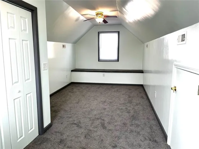 $185,000 | 1021 North Poplar Street, Ottawa, KS 66067