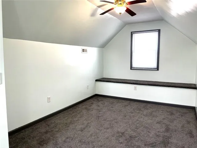 $185,000 | 1021 North Poplar Street, Ottawa, KS 66067