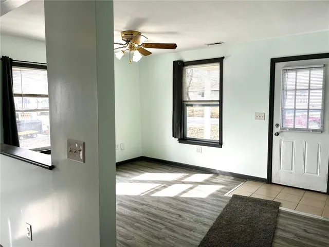 $185,000 | 1021 North Poplar Street, Ottawa, KS 66067