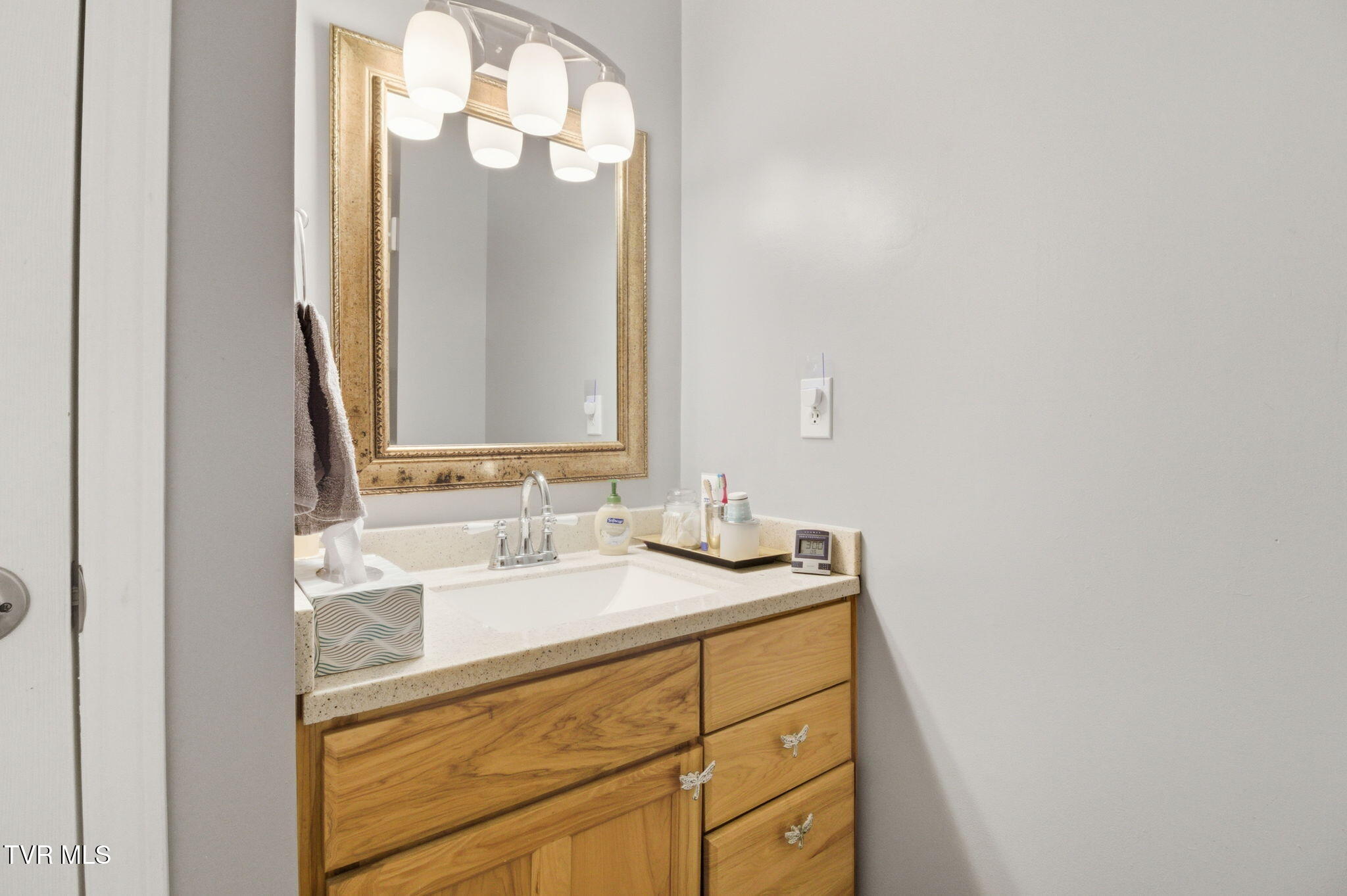 1411 Erwin Highway Greeneville, TN 37745 - Photo 22 of 44 bath 2