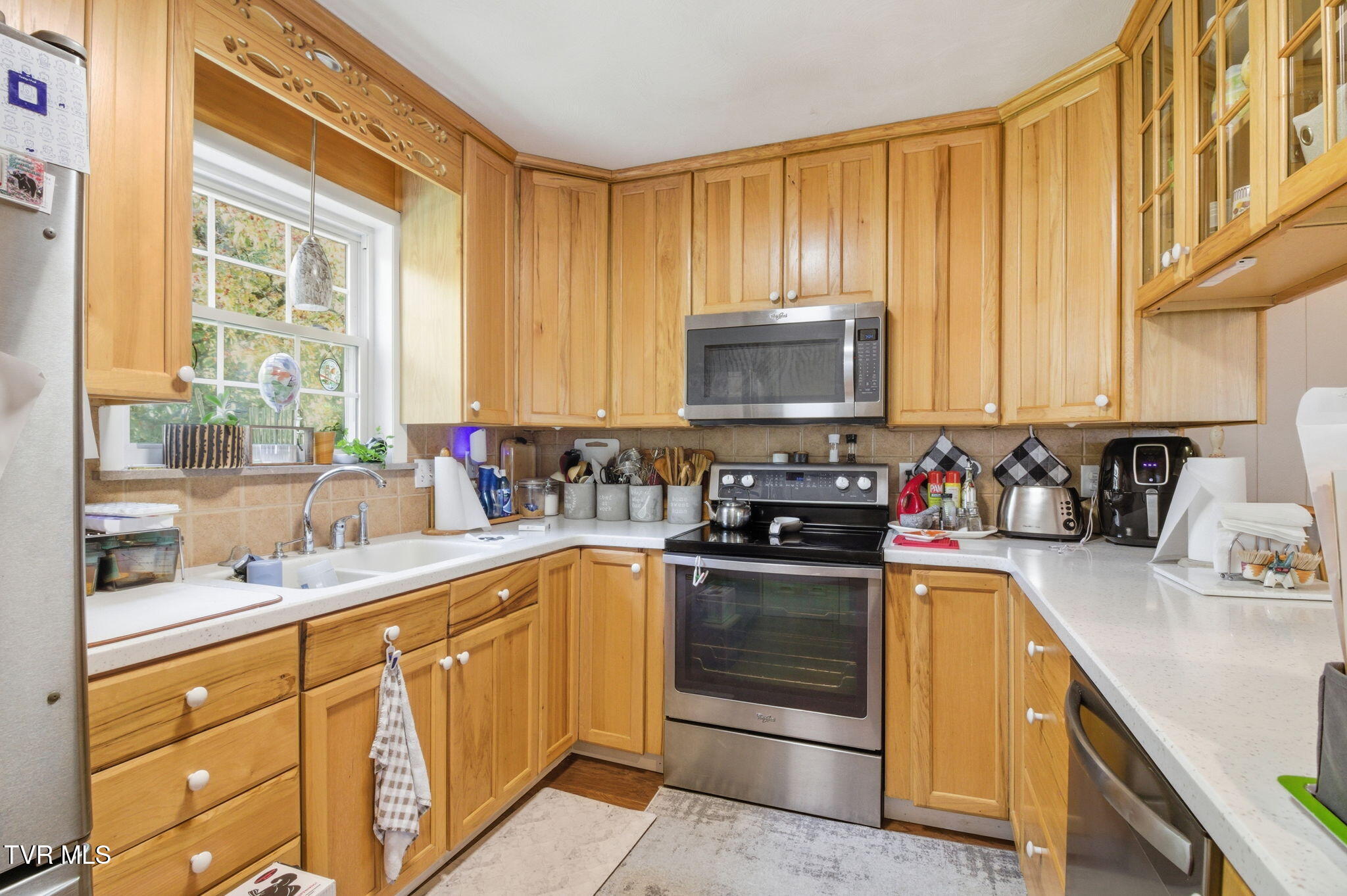 1411 Erwin Highway Greeneville, TN 37745 - Photo 9 of 44 kitchen