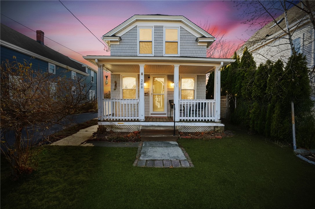 200 Narragansett Avenue East Providence, RI 02915 - Photo 23 of 27