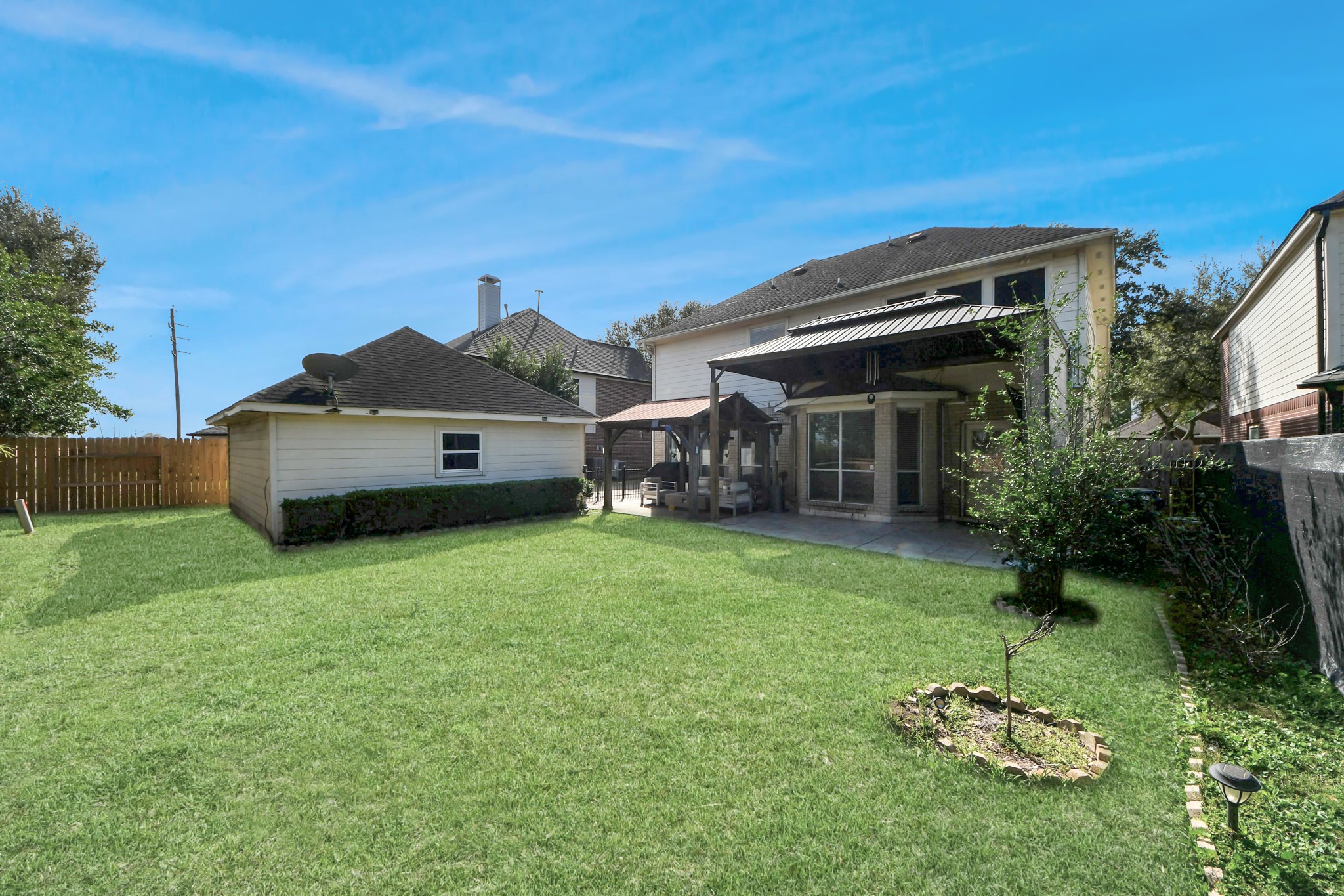 3515 Shadowside Court Houston, TX 77082 - Photo 29 of 31 a house view with a garden space