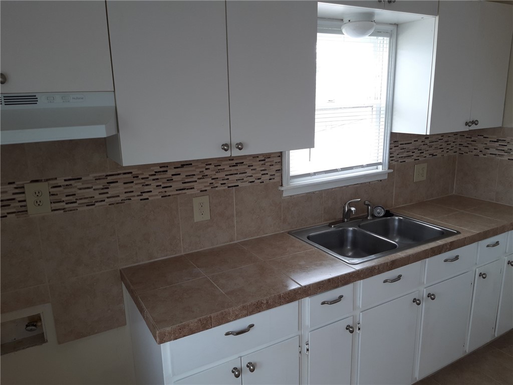 2801 Lawnview Street Corpus Christi, TX 78404 - Photo 2 of 38 upstairs Kitchen