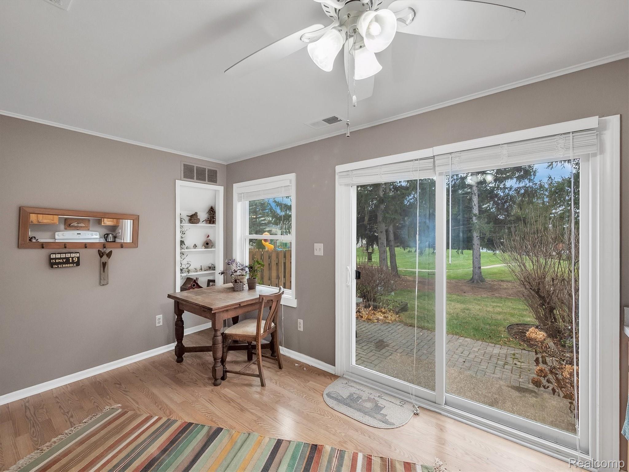 941 Medford Court Rochester, MI 48307 - Photo 11 of 32 12-941 Medford Ct-Windowstill Real Estate Photography-12.jpg