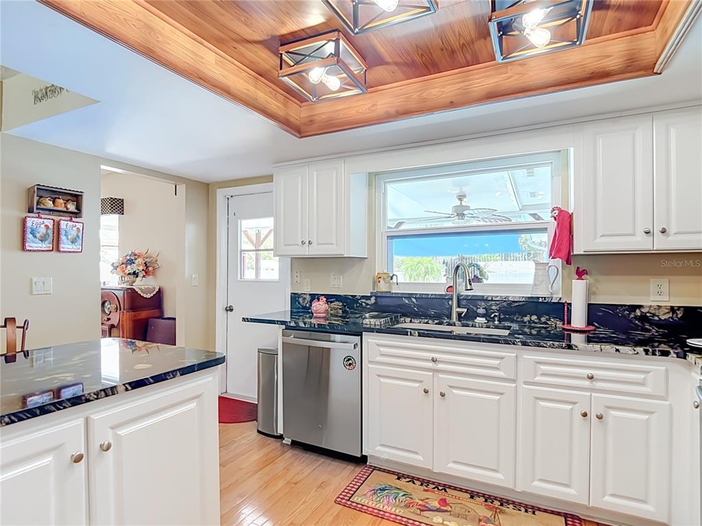 3008 Ripplewood Drive Seffner, FL 33584 - Photo 12 of 79
