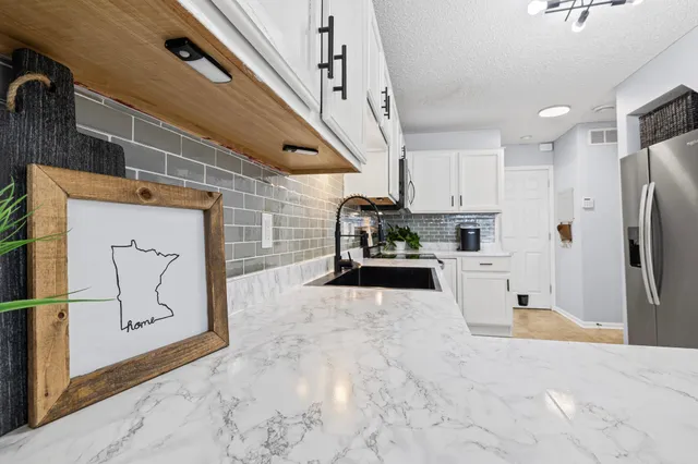 $259,900 | 6252 Maclynn Avenue Northeast, Otsego, MN 55301