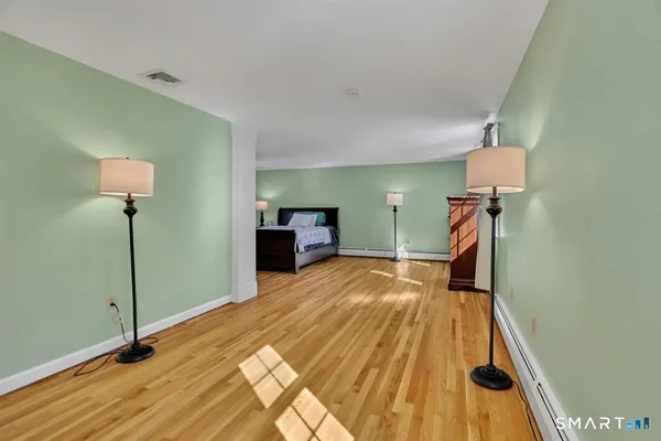 $675,000 | 36 Clifdon Drive, Simsbury, CT 06070