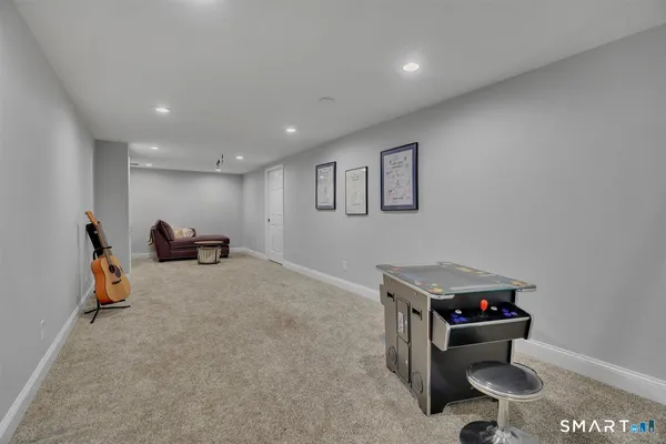 $675,000 | 36 Clifdon Drive, Simsbury, CT 06070