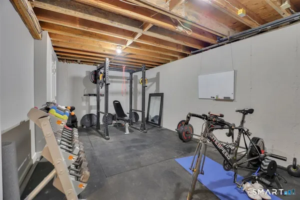 $675,000 | 36 Clifdon Drive, Simsbury, CT 06070