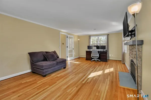 $675,000 | 36 Clifdon Drive, Simsbury, CT 06070