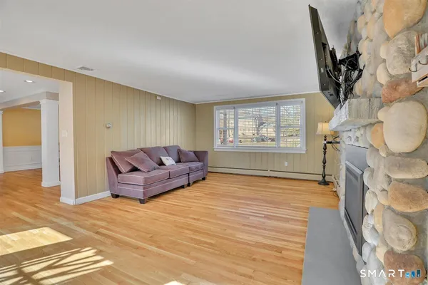 $675,000 | 36 Clifdon Drive, Simsbury, CT 06070