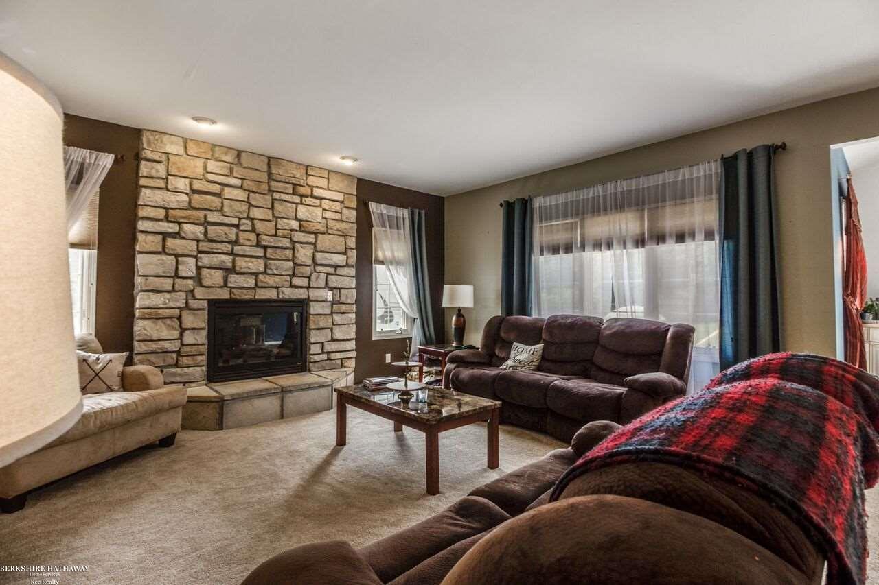 52655 Fairchild Road Chesterfield, MI 48051 - Photo 10 of 22
