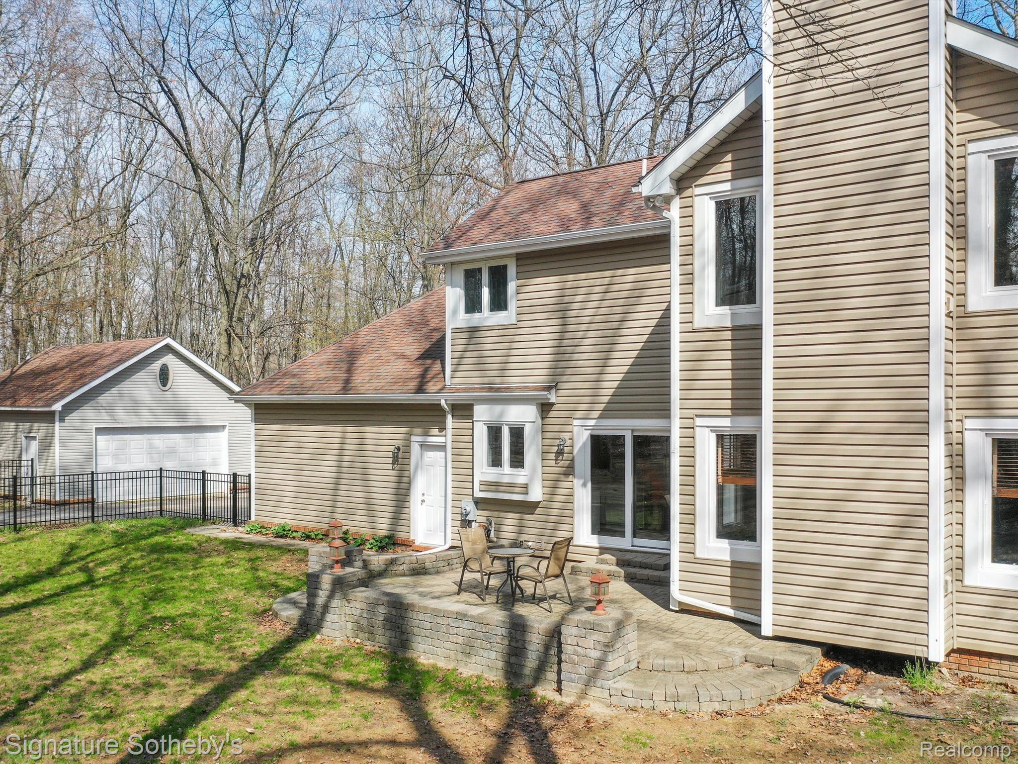 215 Hawk Ridge Drive Clarkston, MI 48348 - Photo 43 of 54 Gallery Image 43