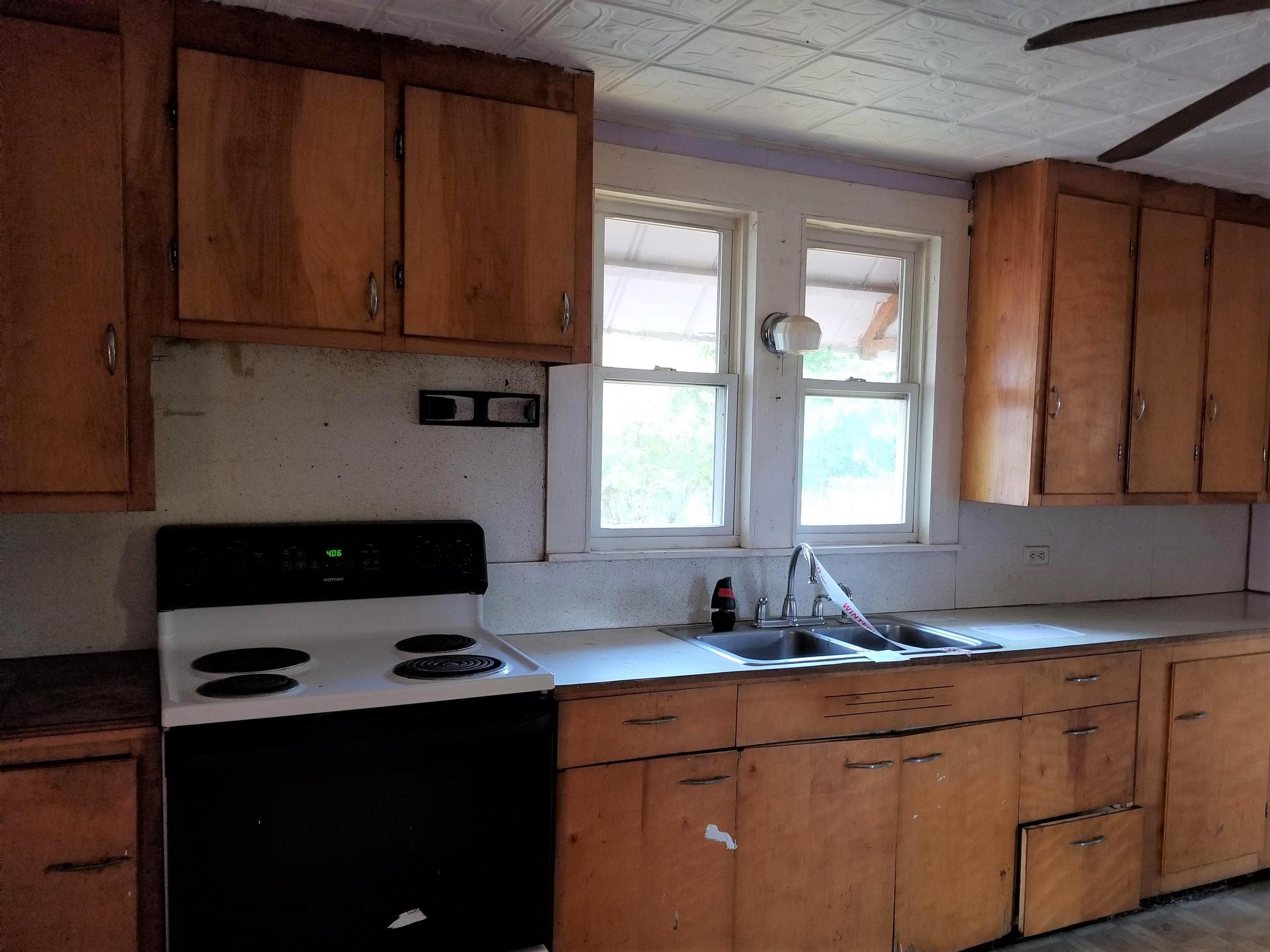 84 Russell Road Skowhegan, ME 04976 - Photo 2 of 25 231-086143 Kitchen