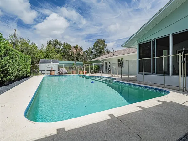 $650,000 | 595 45th Court, Vero Beach, FL 32968