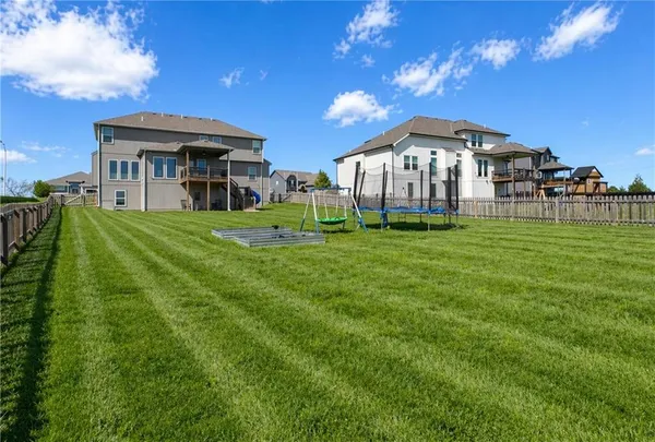 $744,999 | 9411 Northeast 98th Street, Kansas City, MO 64157