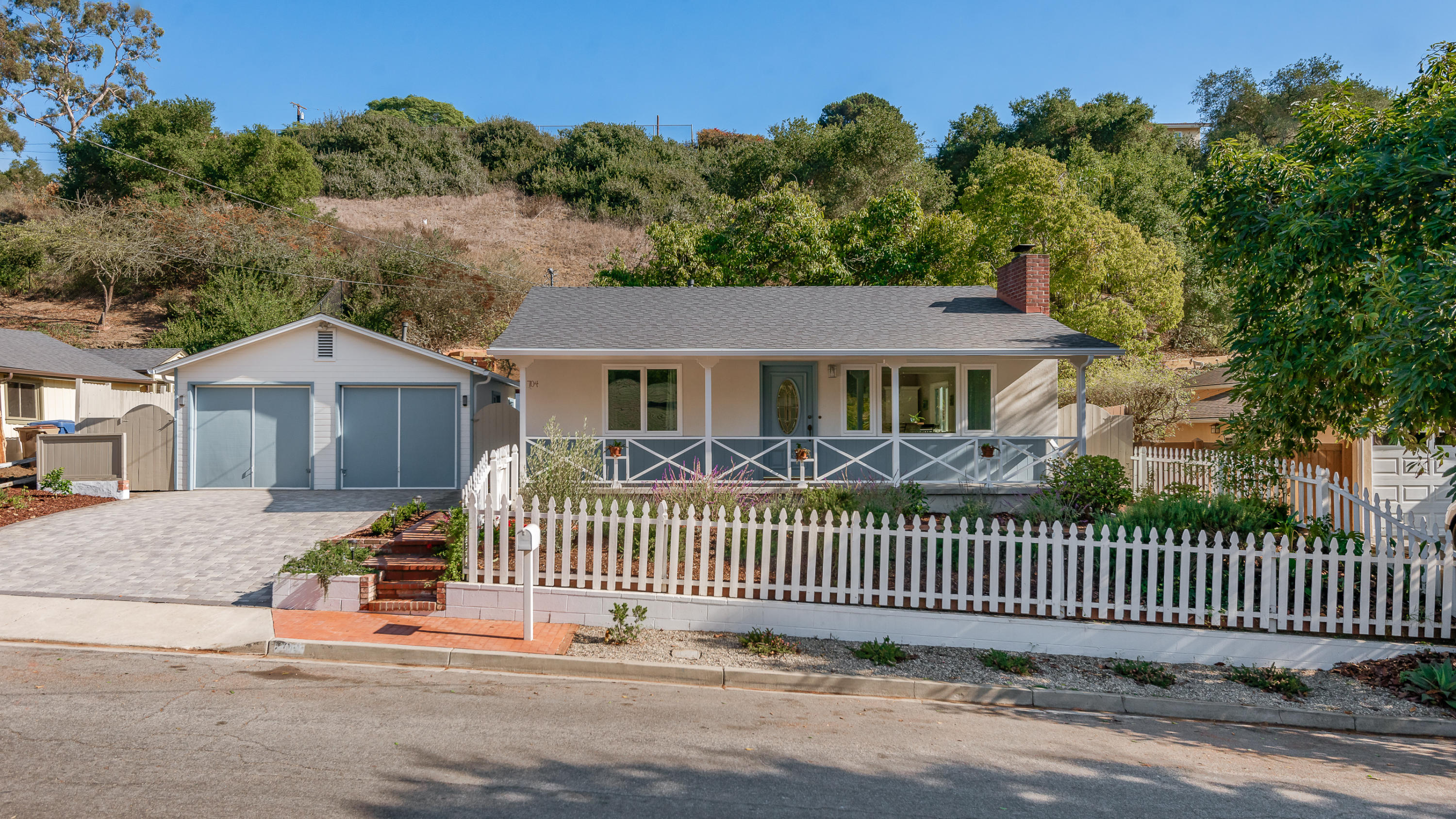 704 Fellowship Road Santa Barbara, CA 93109 - Photo 19 of 19 Mesa living!
