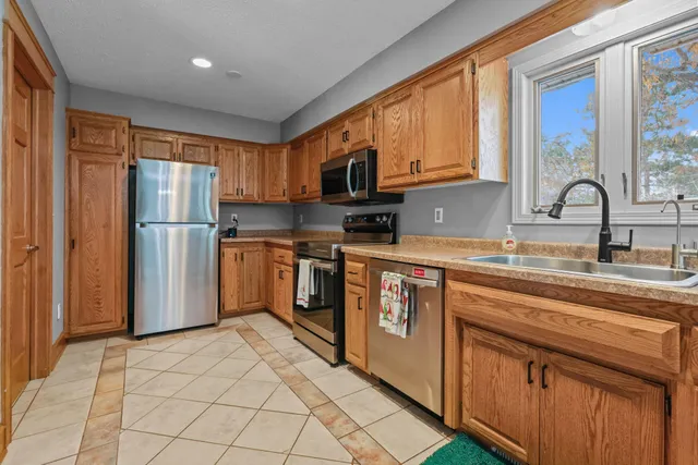 $409,000 | 8021 Elbe Street, Circle Pines, MN 55014