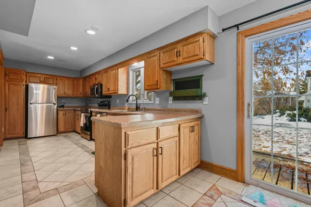 $409,000 | 8021 Elbe Street, Circle Pines, MN 55014