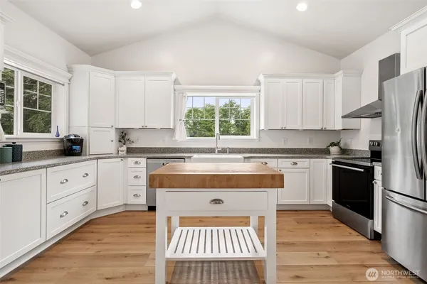 $699,999 | 659 Walker Road, Hoquiam, WA 98550