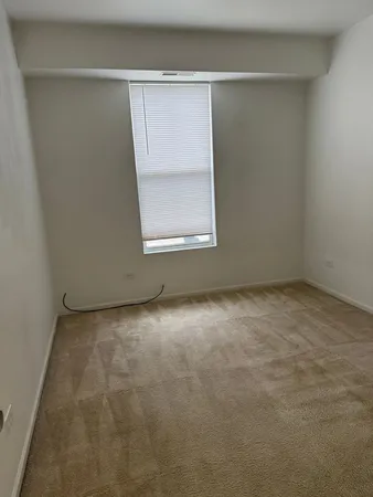 $2,300 | 111 West Chatham Lane, Round Lake, IL 60073