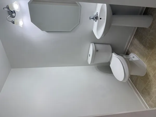 $2,300 | 111 West Chatham Lane, Round Lake, IL 60073