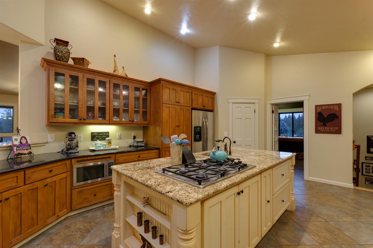 42801 North Boundary Road Elk, WA 99009 - Photo 6 of 20