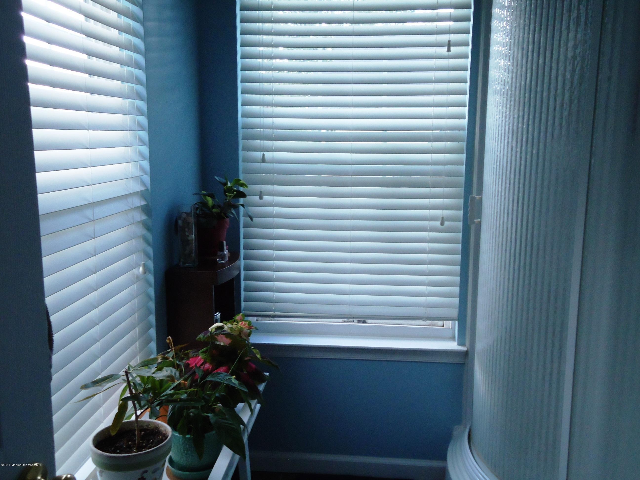 71 Fulton Street Keyport, NJ 07735 - Photo 17 of 19 DSC00619