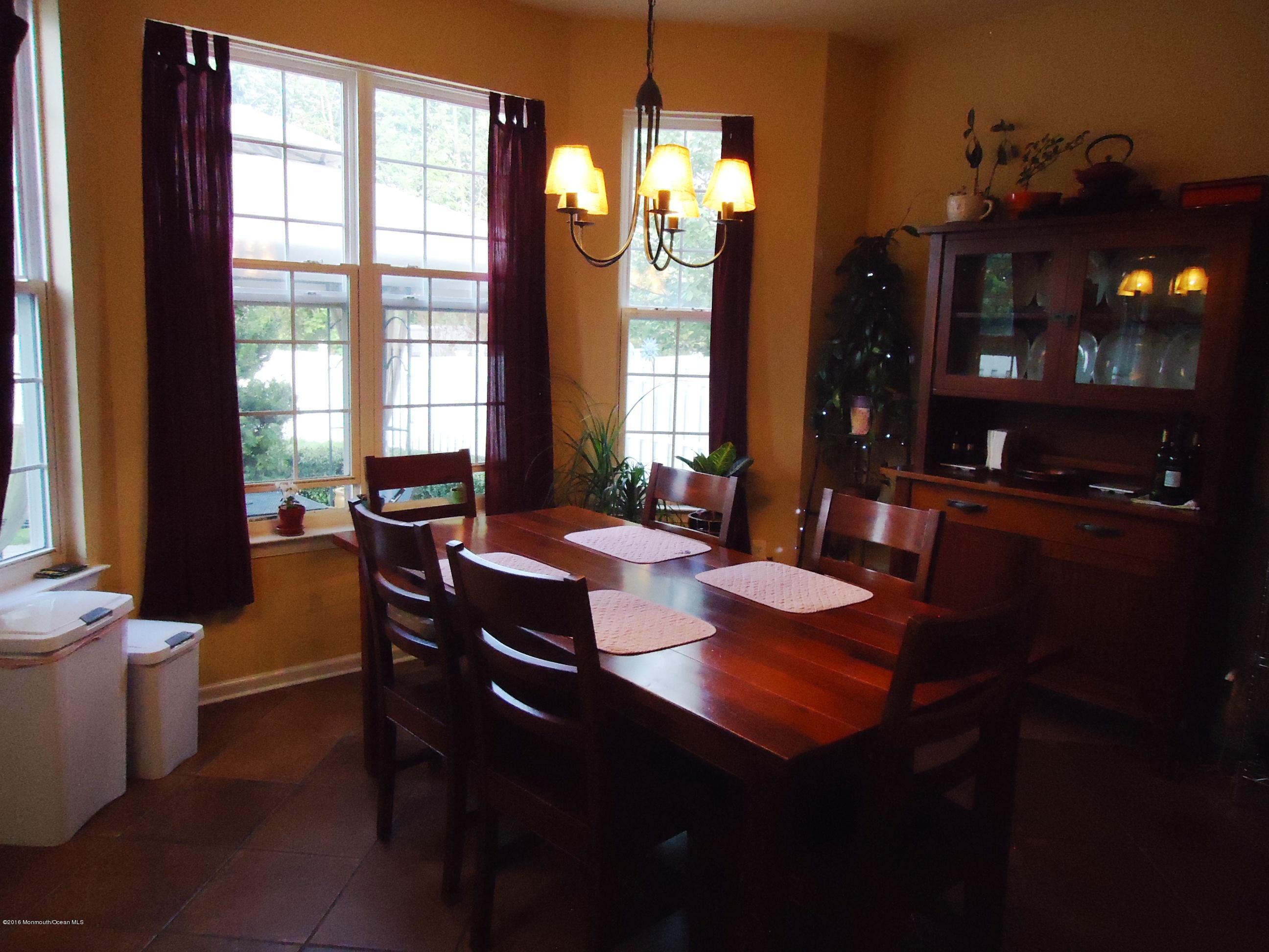 71 Fulton Street Keyport, NJ 07735 - Photo 5 of 19 DSC00630