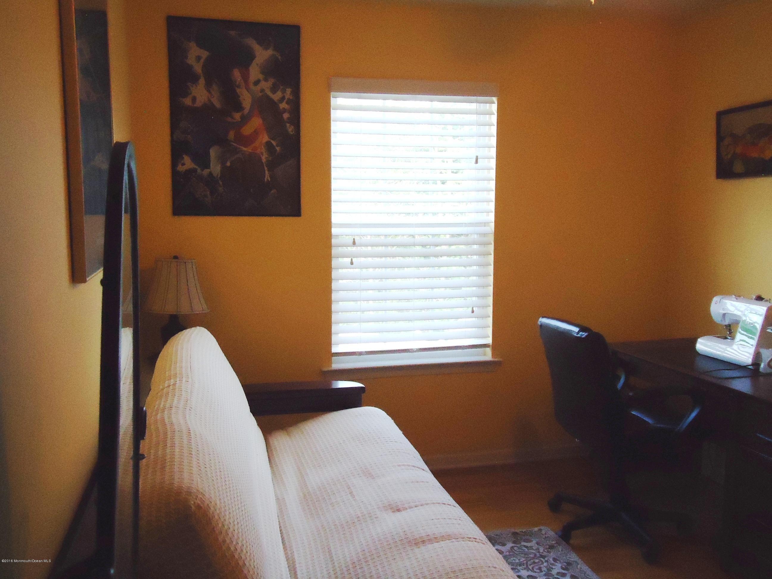 71 Fulton Street Keyport, NJ 07735 - Photo 10 of 19 DSC00613