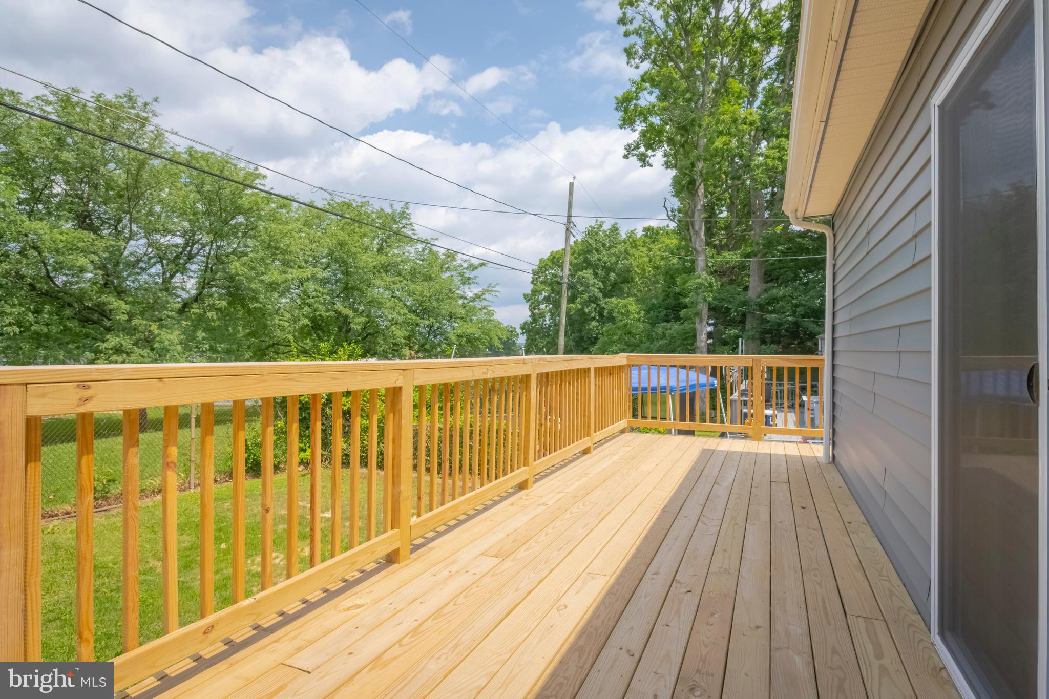 1712 Langley Road Baltimore, MD 21221 - Photo 32 of 35 Rear Deck
