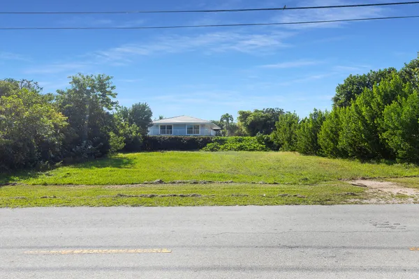 $400,000 | 202 Barque Street, Marathon, FL 33050