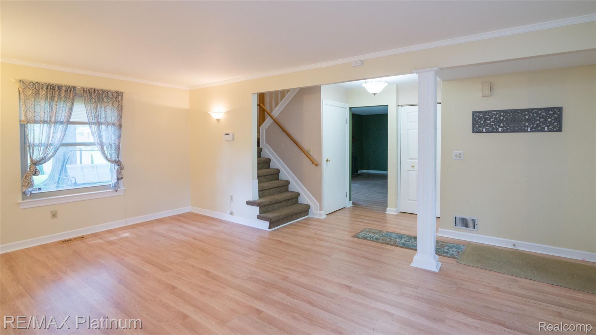 40361 Oak Tree Novi, MI 48375 - Photo 13 of 37 012_16.jpg