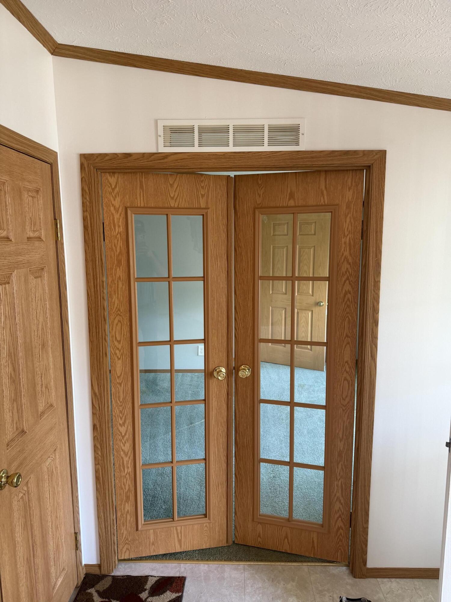 5229 Pine Arbor Ridge, Unit 66 Kalamazoo, MI 49004 - Photo 8 of 27 IMG_0792