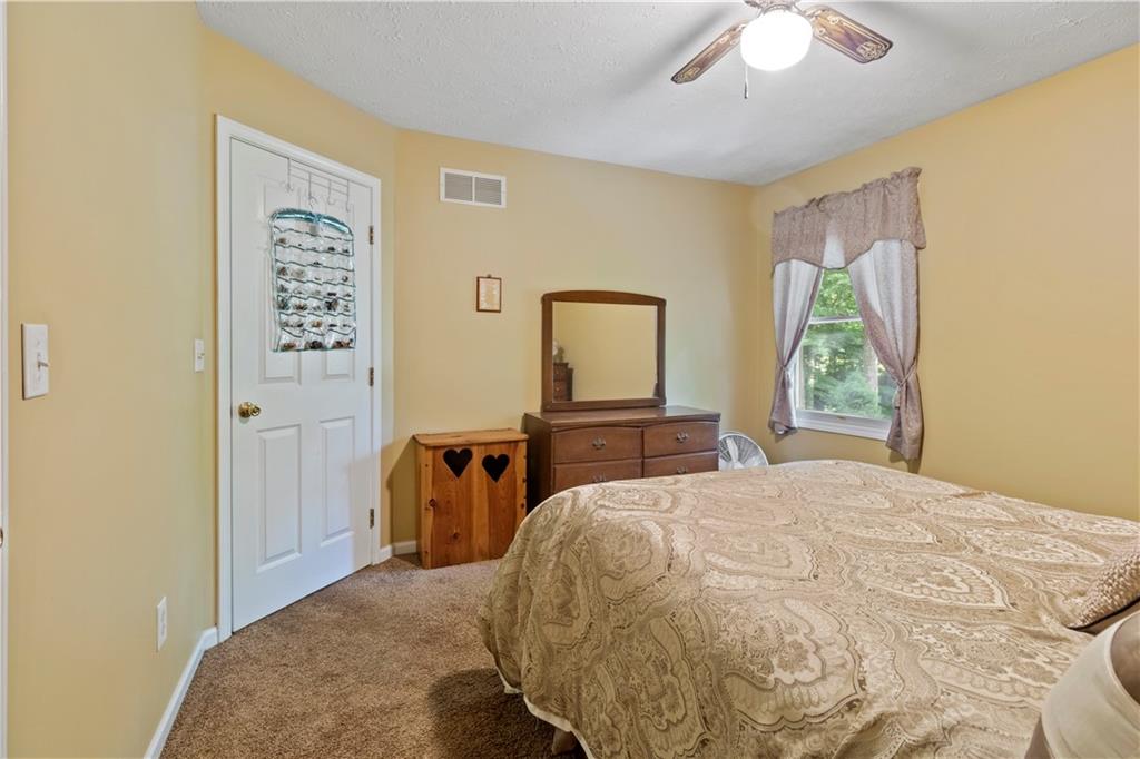 818 Clark Road Spencer, IN 47460 - Photo 25 of 47 Gallery Image 25
