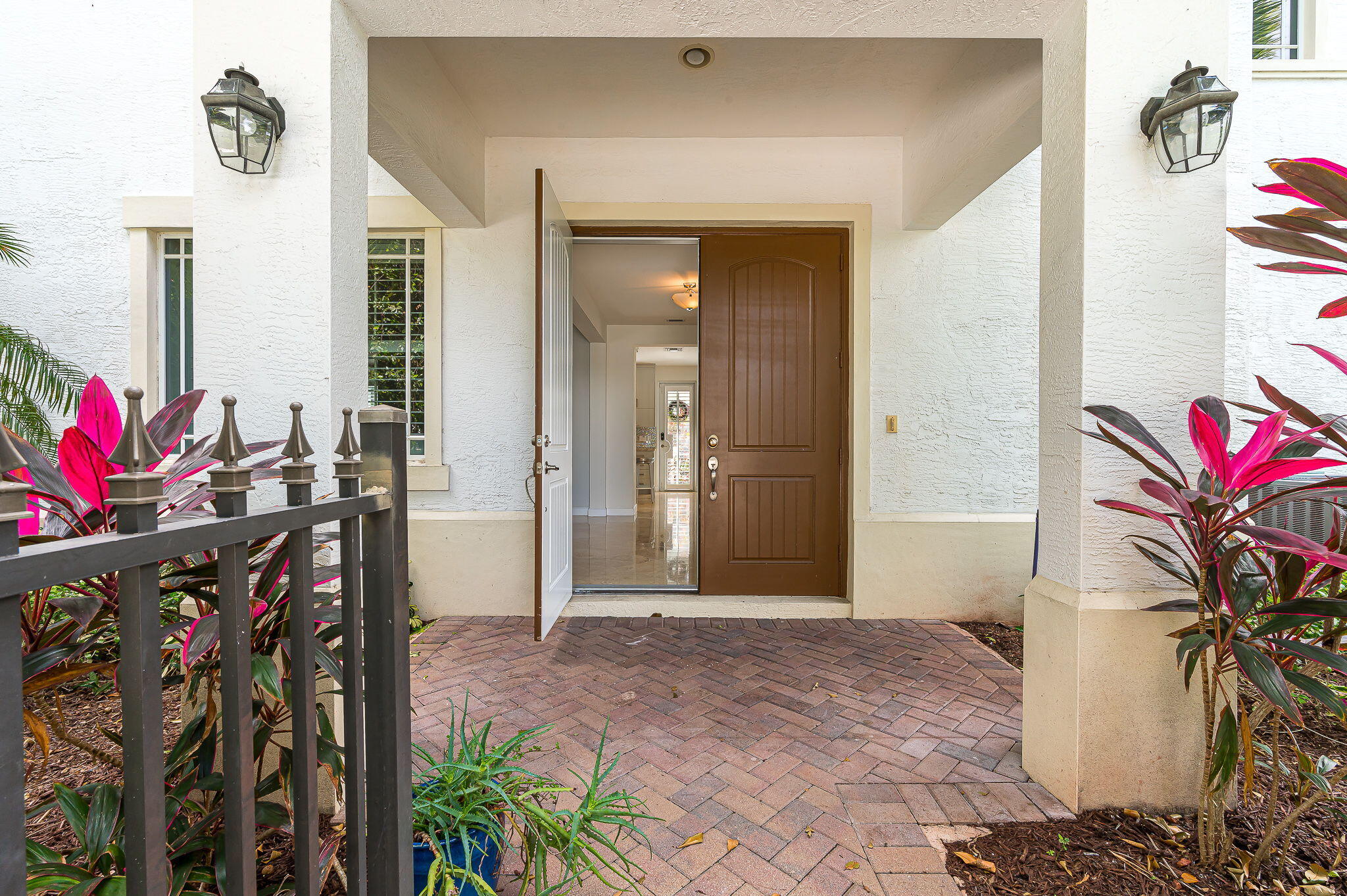 141 Northwest Emerson Place Boca Raton, FL 33432 - Photo 2 of 31 27-web-or-mls-photo-27