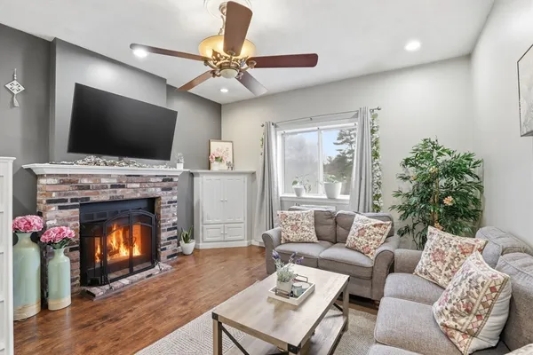 $375,000 | 4 Erick Road, Unit 99, Mansfield, MA 02048