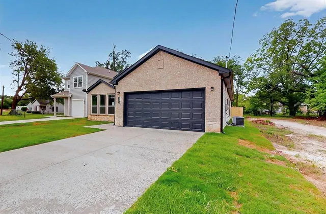 $2,200 | 415 Martin Luther King Jr Drive, Sulphur Springs, TX 75482