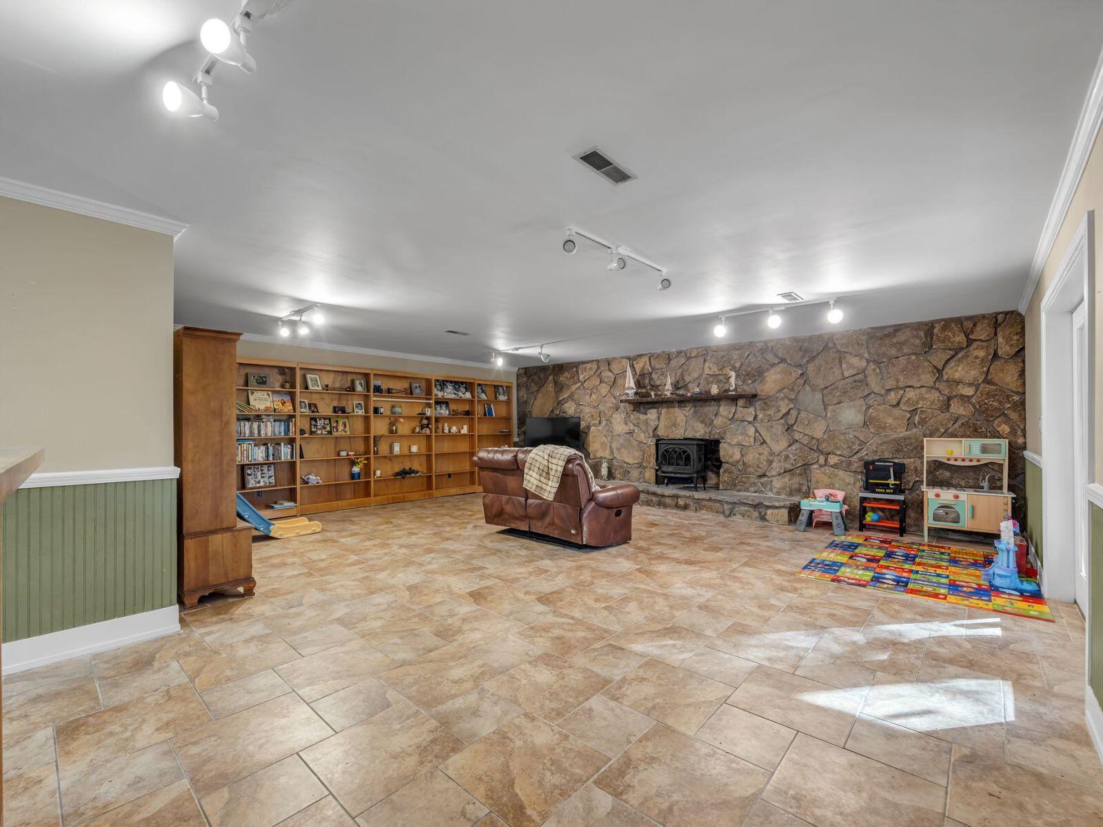 1826 Rock Bluff Road Hixson, TN 37343 - Photo 26 of 33 27