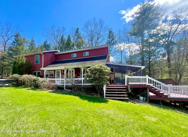 $579,000 | 28 John Carle Road, Saugerties, NY 12477